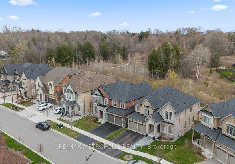 42-blenheim-circle-whitby-ontario-e13054518