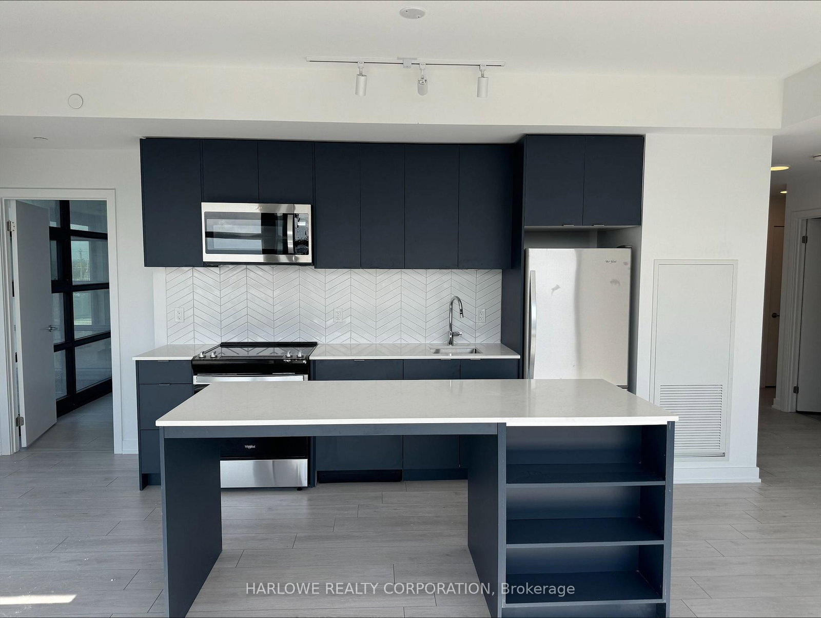 1606-charles-street-whitby-ontario-e13054756