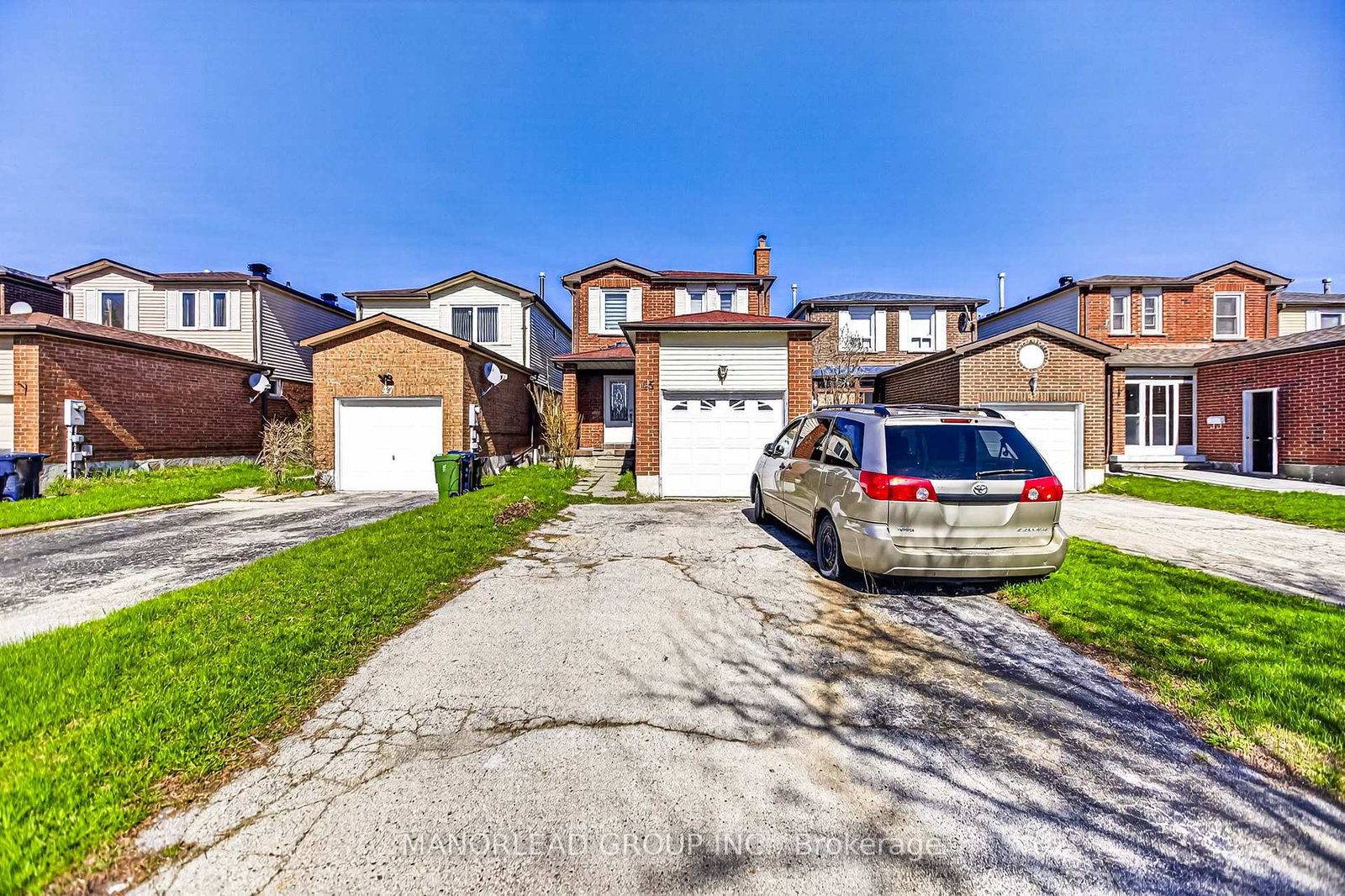45-brimstone-crescent-scarborough-ontario-e13055102