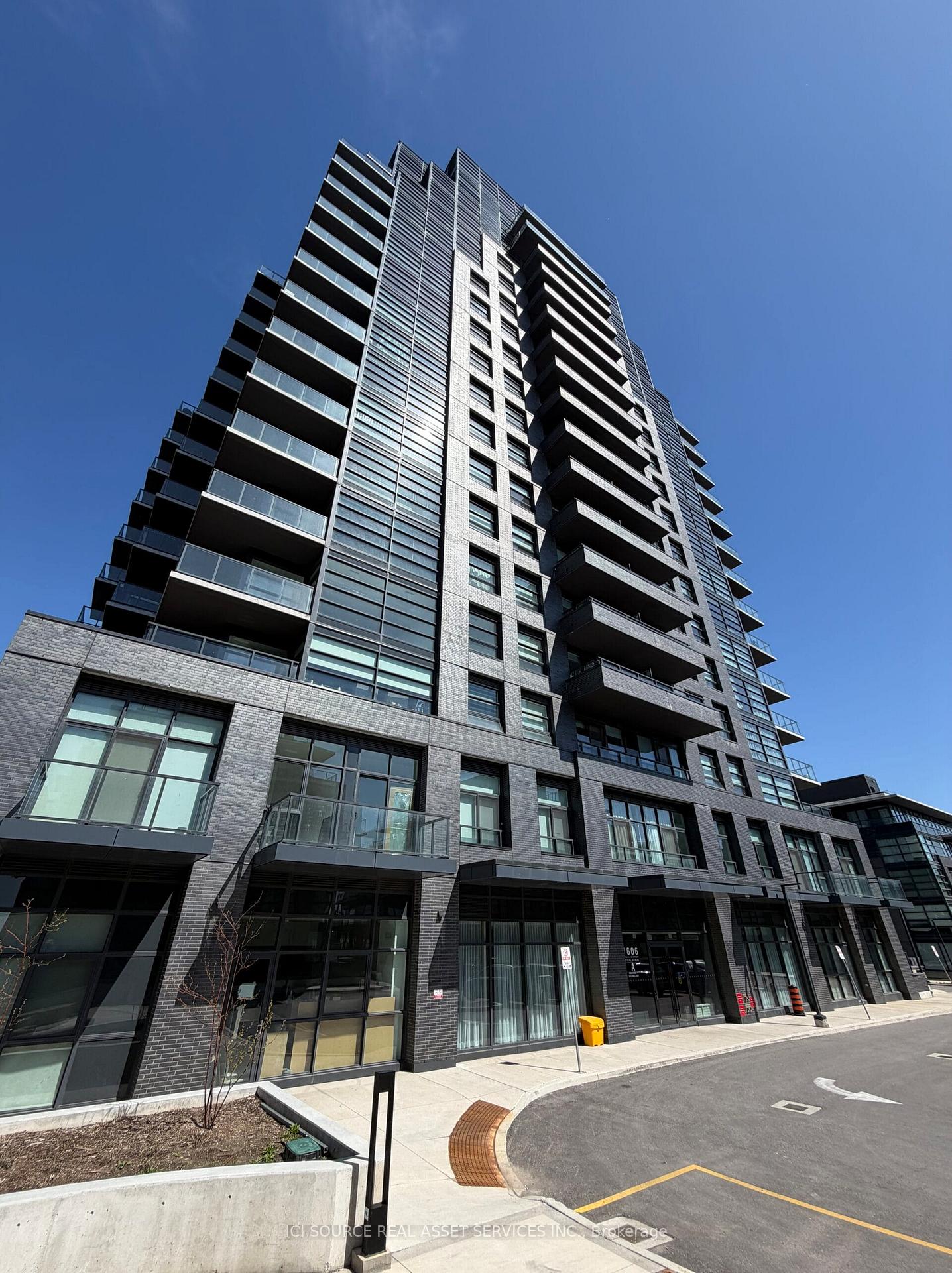 1606-charles-street-whitby-ontario-e13056096