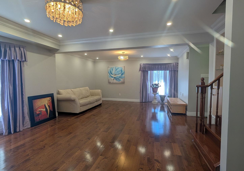 8-historic-terrace-scarborough-ontario-e13056268