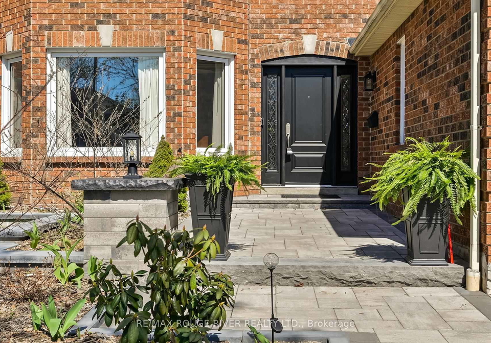 65-wilce-drive-ajax-ontario-e13056452