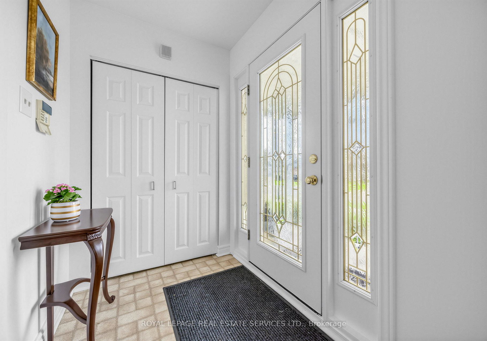 16-donnacona-crescent-scarborough-ontario-e13056994