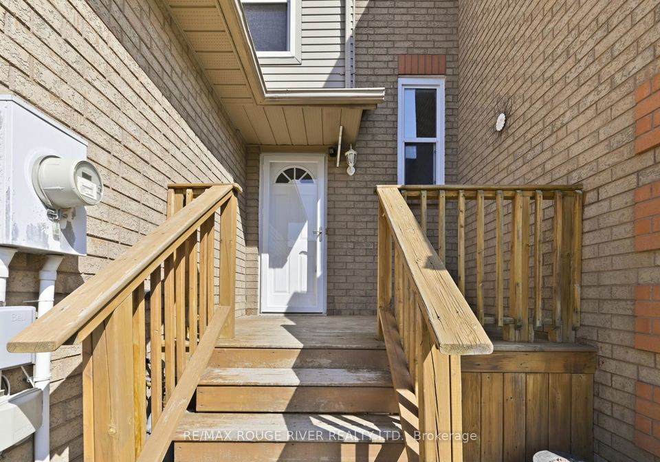 24-trewin-lane-clarington-ontario-e13057160