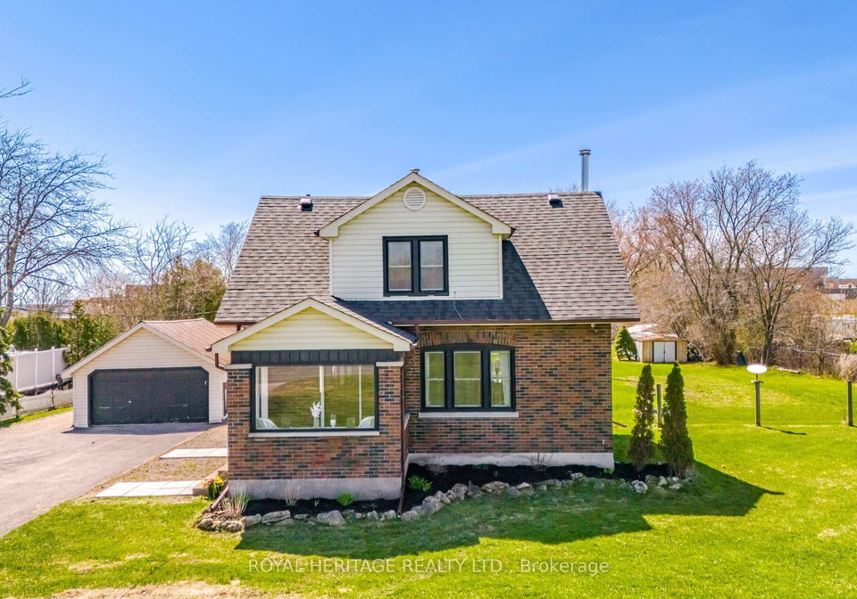 2203-highway-2-clarington-ontario-e13057232