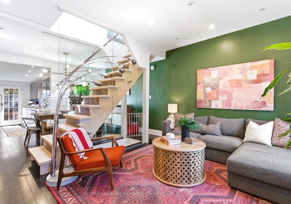 9-winnifred-avenue-toronto-ontario-e13058594