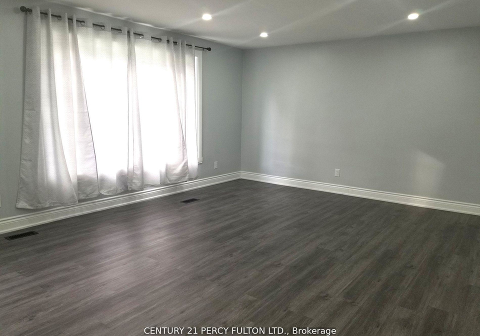 1033-centre-street-n-whitby-ontario-e13059010