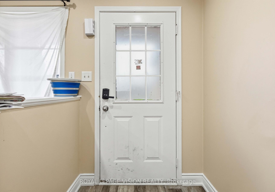 1815-dalhousie-crescent-oshawa-ontario-e13060572