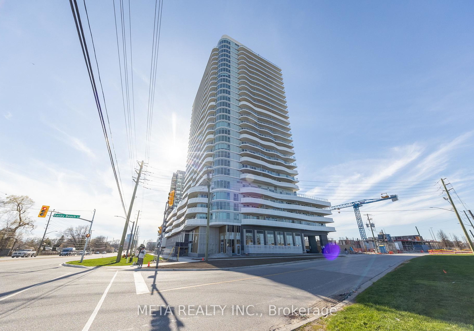 1010-sandy-beach-road-pickering-ontario-e13060908