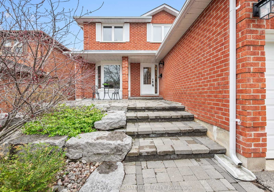 550-barry-drive-pickering-ontario-e13061122