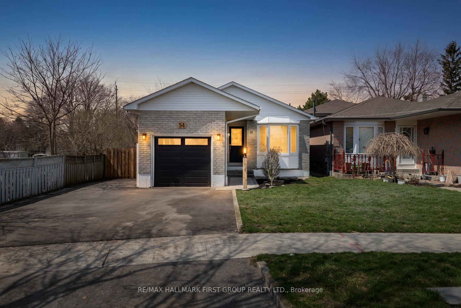 54-hialeah-crescent-whitby-ontario-e13062234