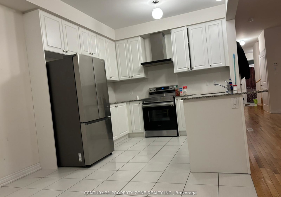 1272-amherst-gate-oshawa-ontario-e13063040