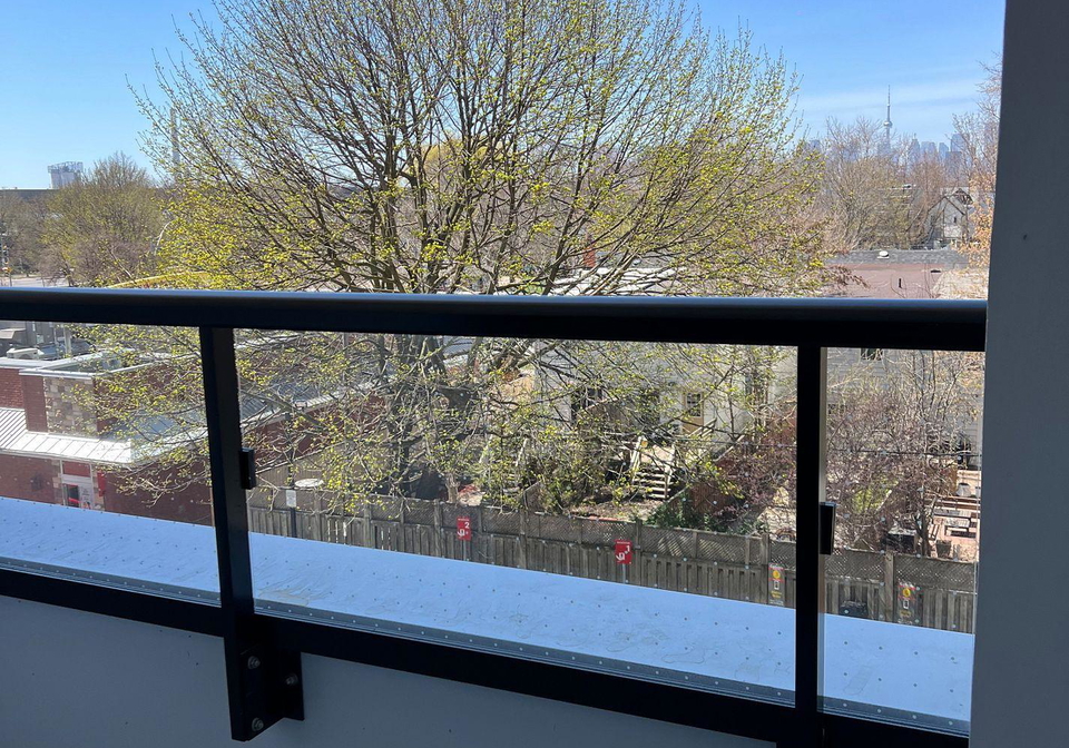 1050-eastern-avenue-toronto-ontario-e13063760
