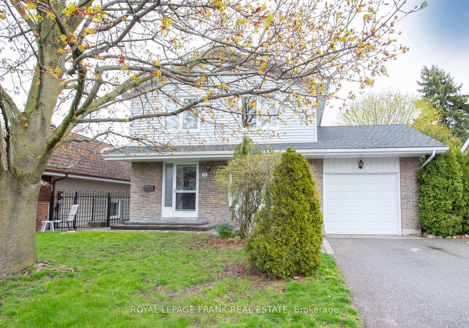 11-cardiff-court-whitby-ontario-e13063932