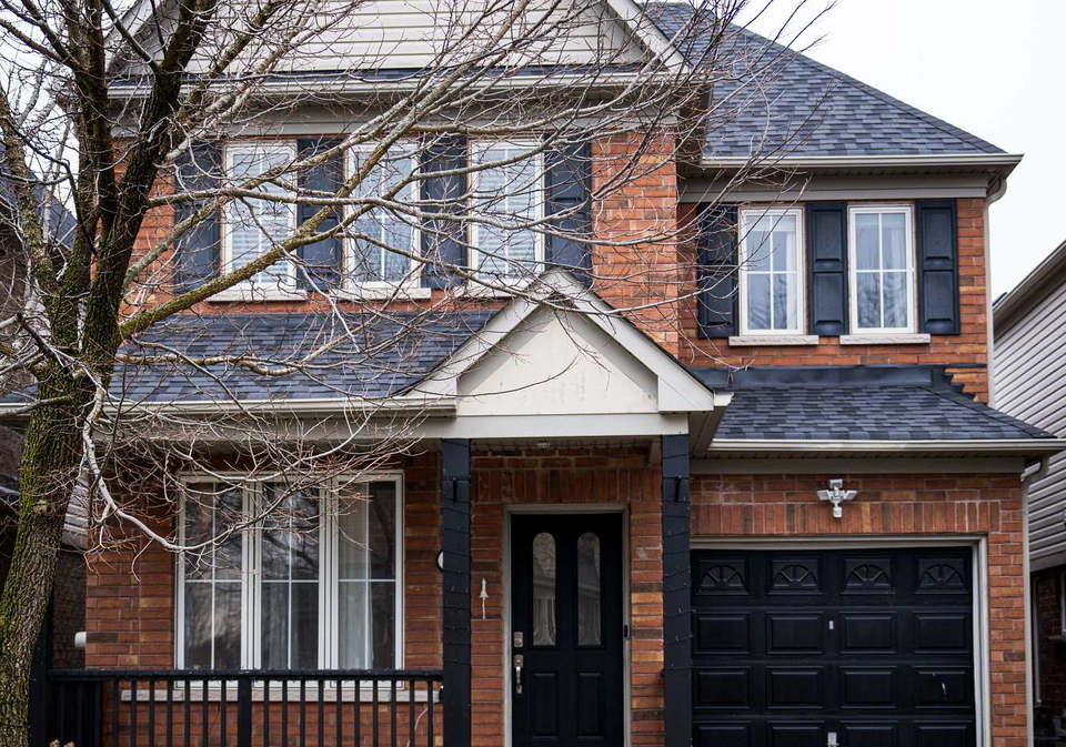 22-marriner-crescent-ajax-ontario-e13064902