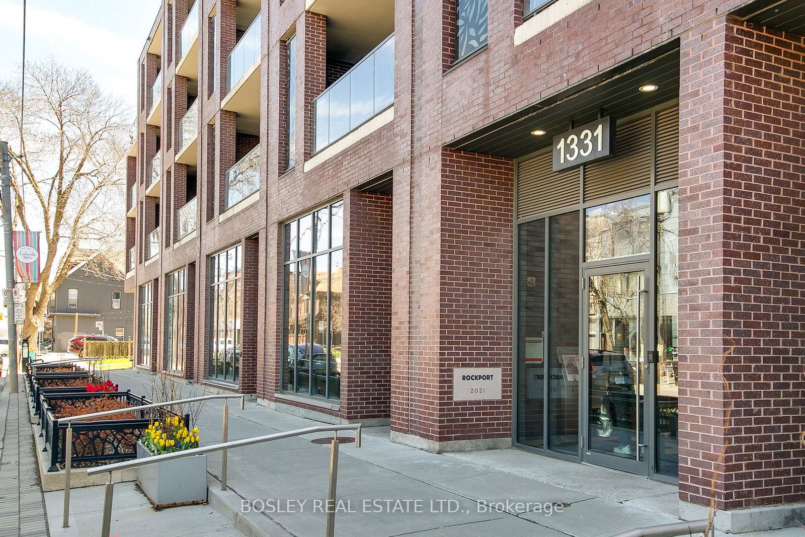 1331-queen-street-e-toronto-ontario-e13064978