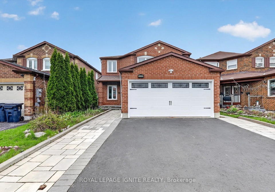 205-hupfield-trail-scarborough-ontario-e13065132