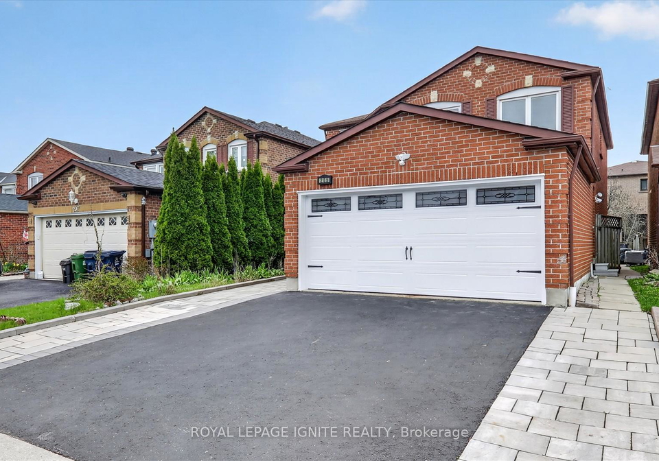 205-hupfield-trail-scarborough-ontario-e13065132