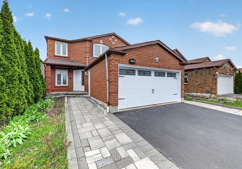 205-hupfield-trail-scarborough-ontario-e13065132