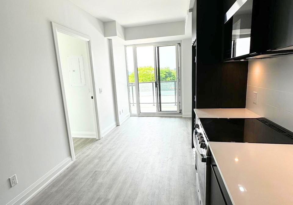2369-danforth-avenue-toronto-ontario-e13066298