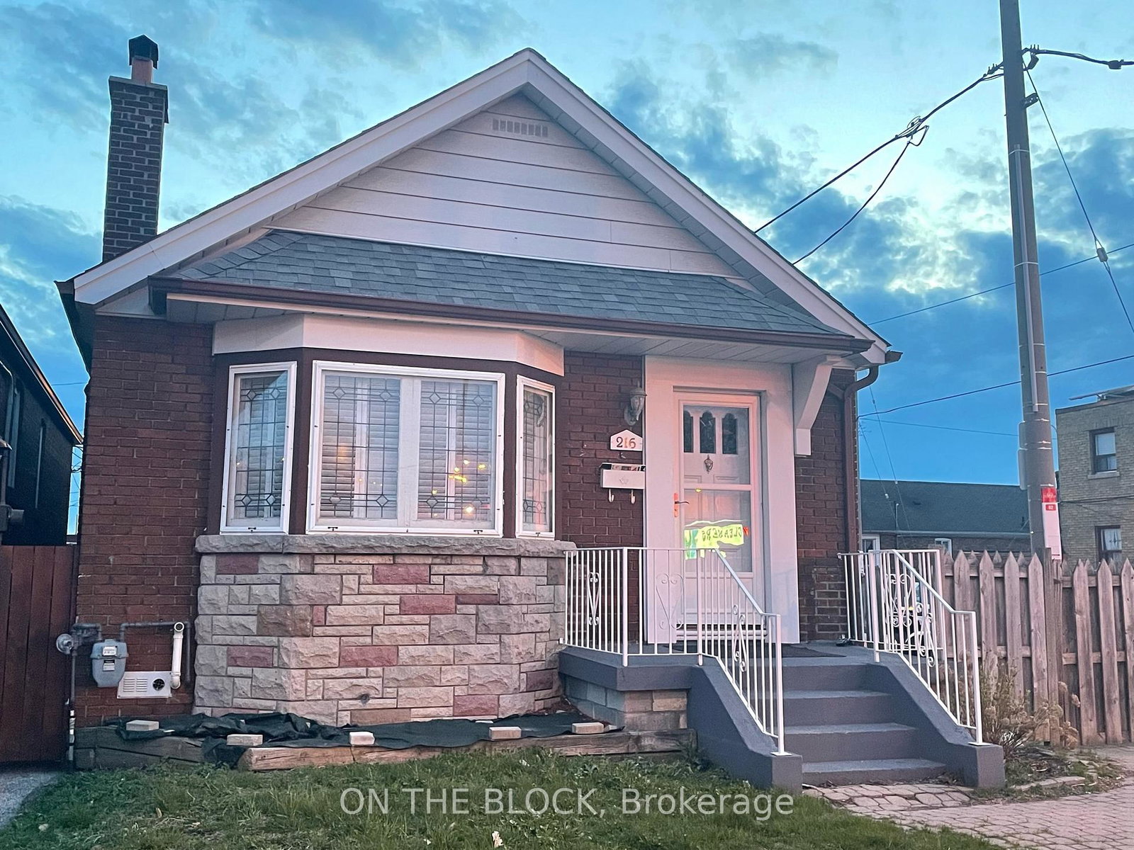216-donlands-avenue-east-york-ontario-e13066496