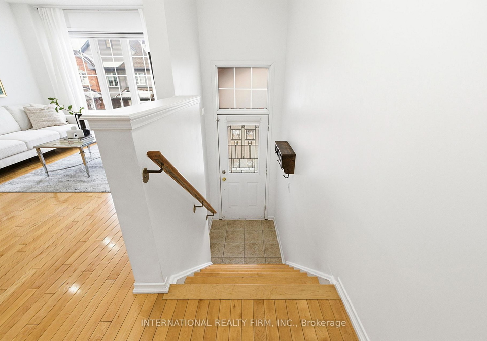 35-ventura-lane-ajax-ontario-e13066520