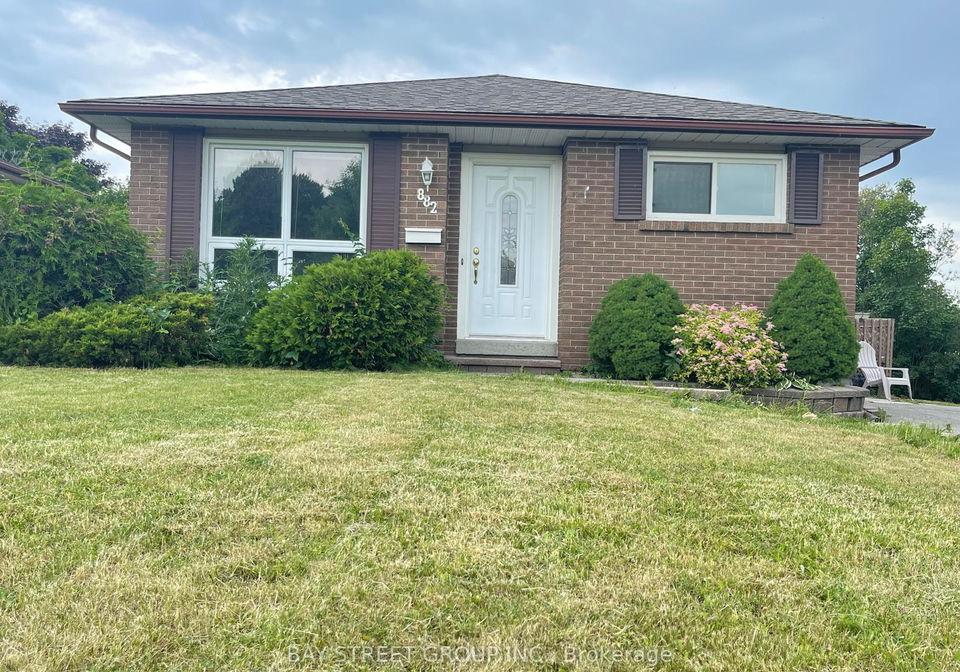 882-southdown-drive-oshawa-ontario-e13066656