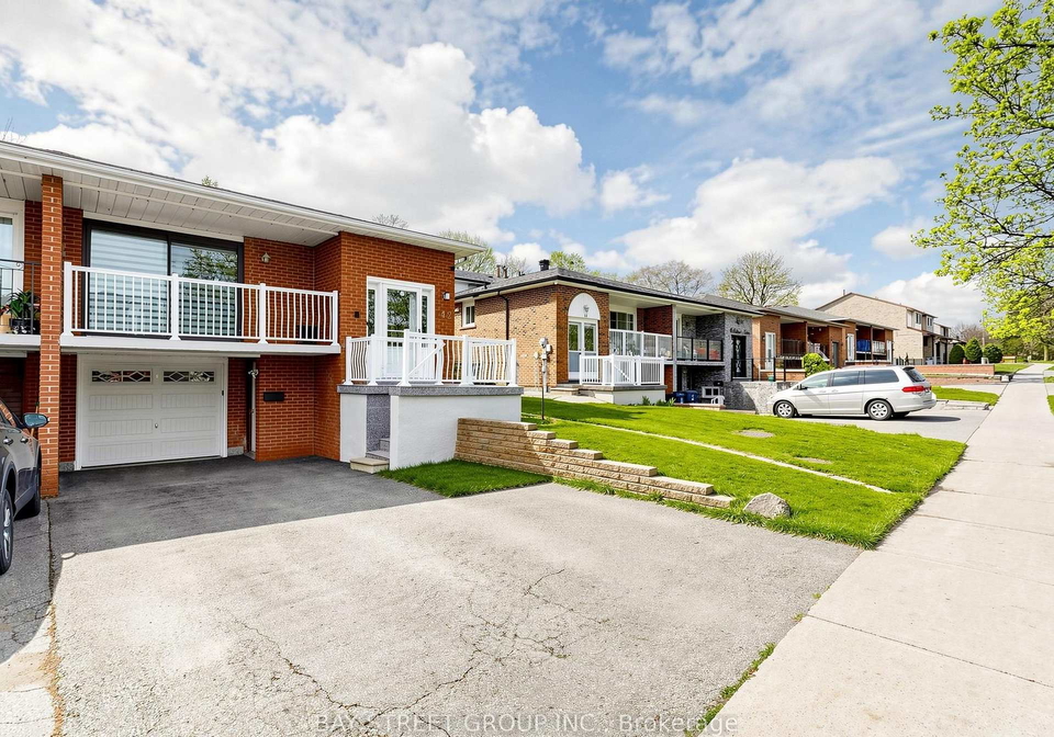 42-robbinstone-drive-scarborough-ontario-e13066828