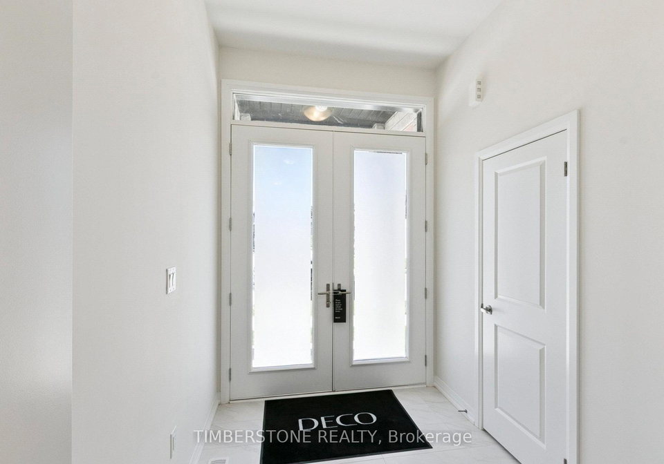 1813-narcissus-gardens-pickering-ontario-e13066988