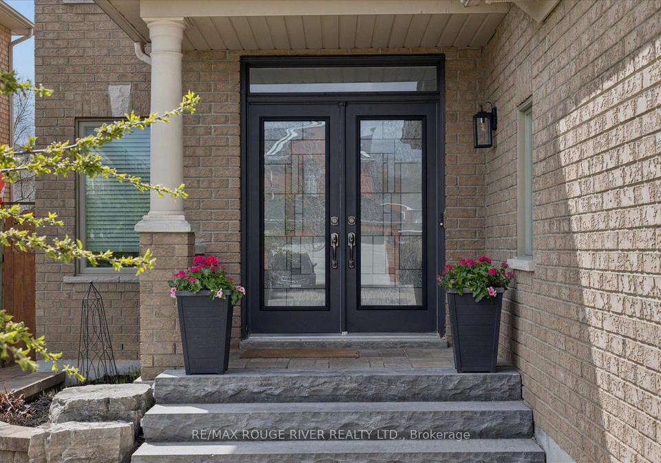 25-medland-avenue-whitby-ontario-e13067140
