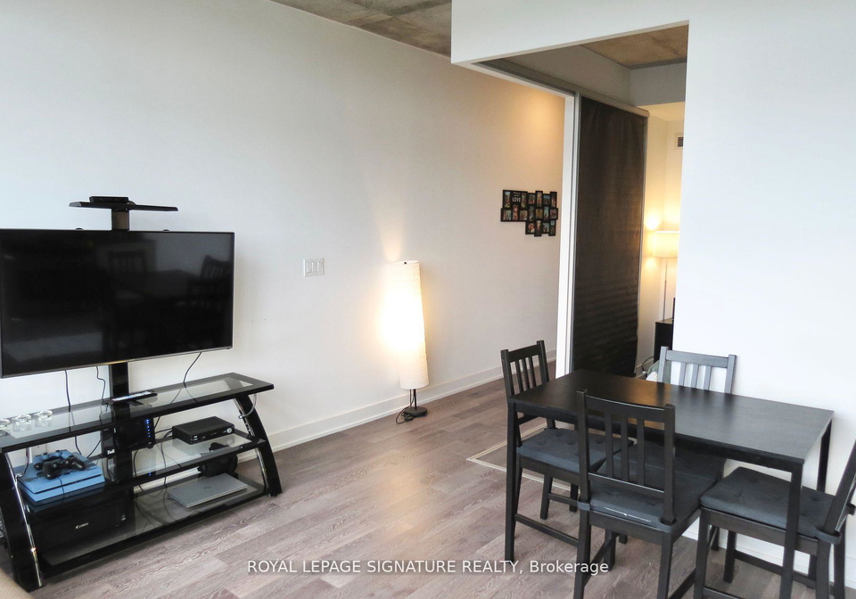1190-dundas-street-e-toronto-ontario-e13067268