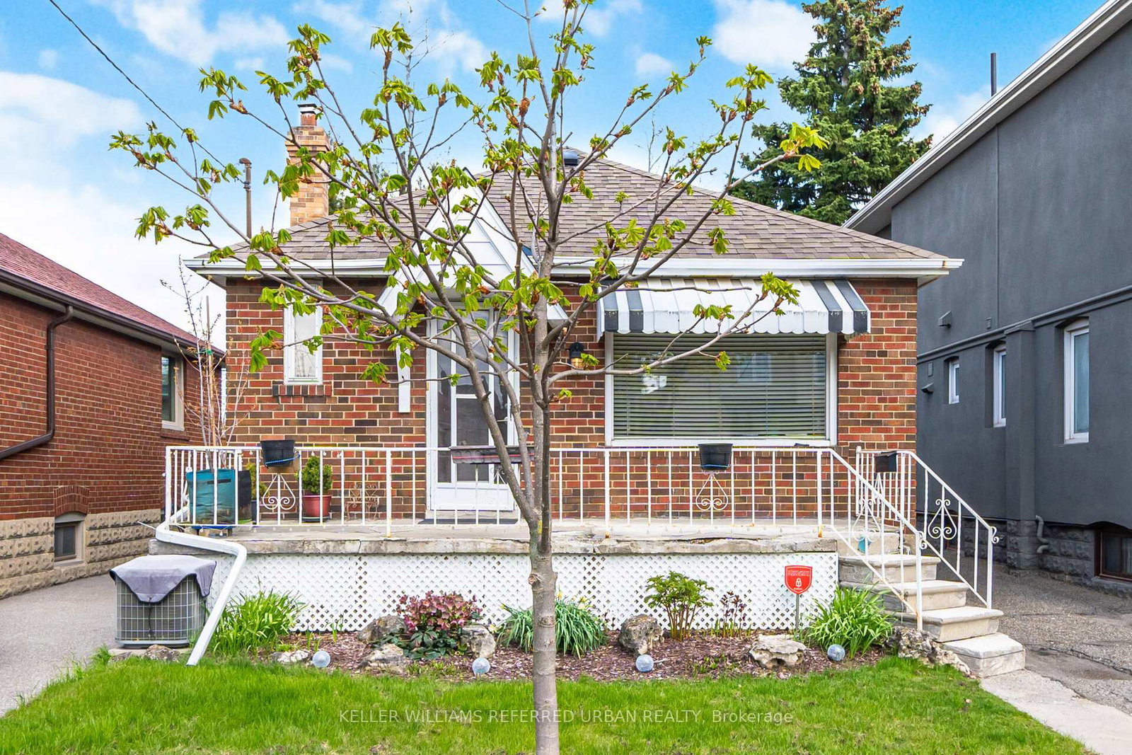 47-st-hubert-avenue-east-york-ontario-e13068890