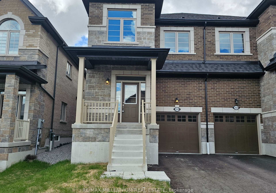 2518-athena-path-pickering-ontario-e13069374