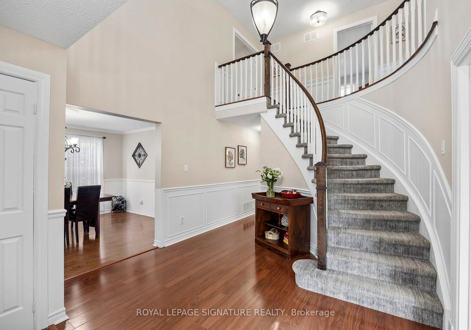 661-weyburn-square-pickering-ontario-e13069388