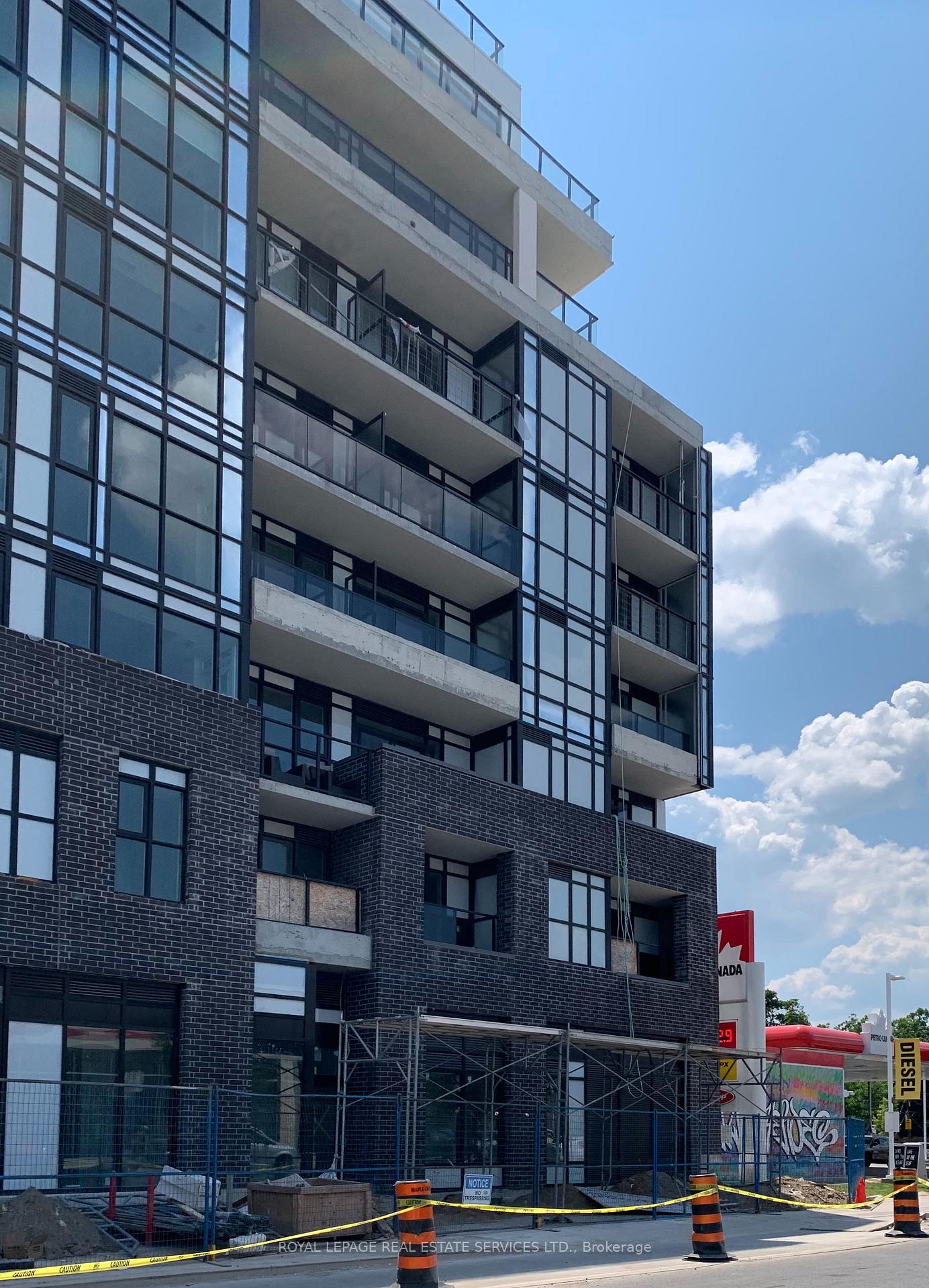 2301-danforth-avenue-toronto-ontario-e13070038