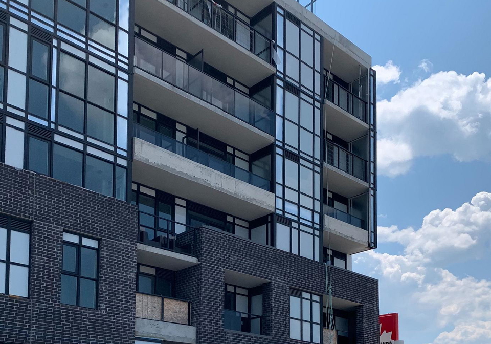 2301-danforth-avenue-toronto-ontario-e13070038
