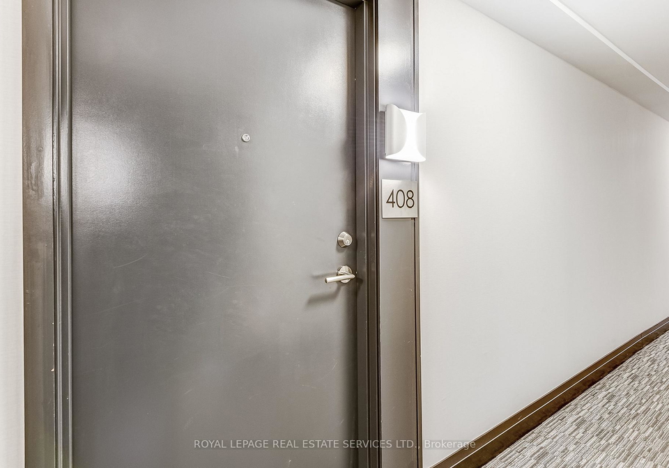 2301-danforth-avenue-toronto-ontario-e13070038