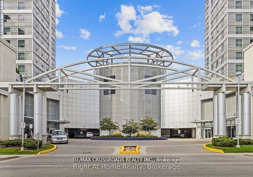 38-lee-centre-drive-scarborough-ontario-e13070308