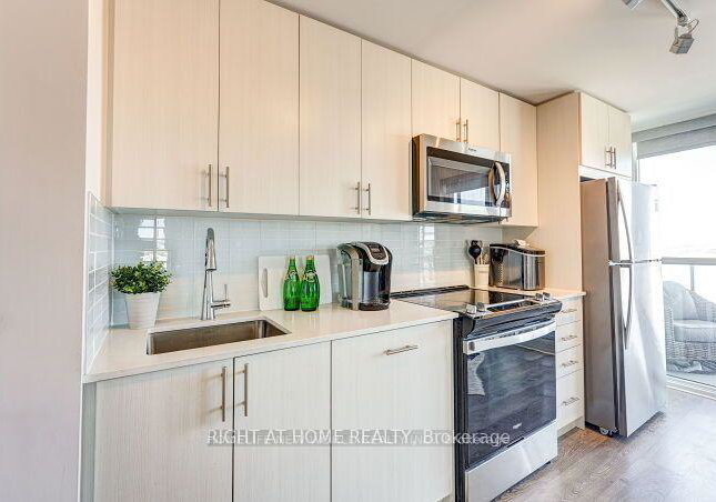 2550-simcoe-street-n-oshawa-ontario-e13070352