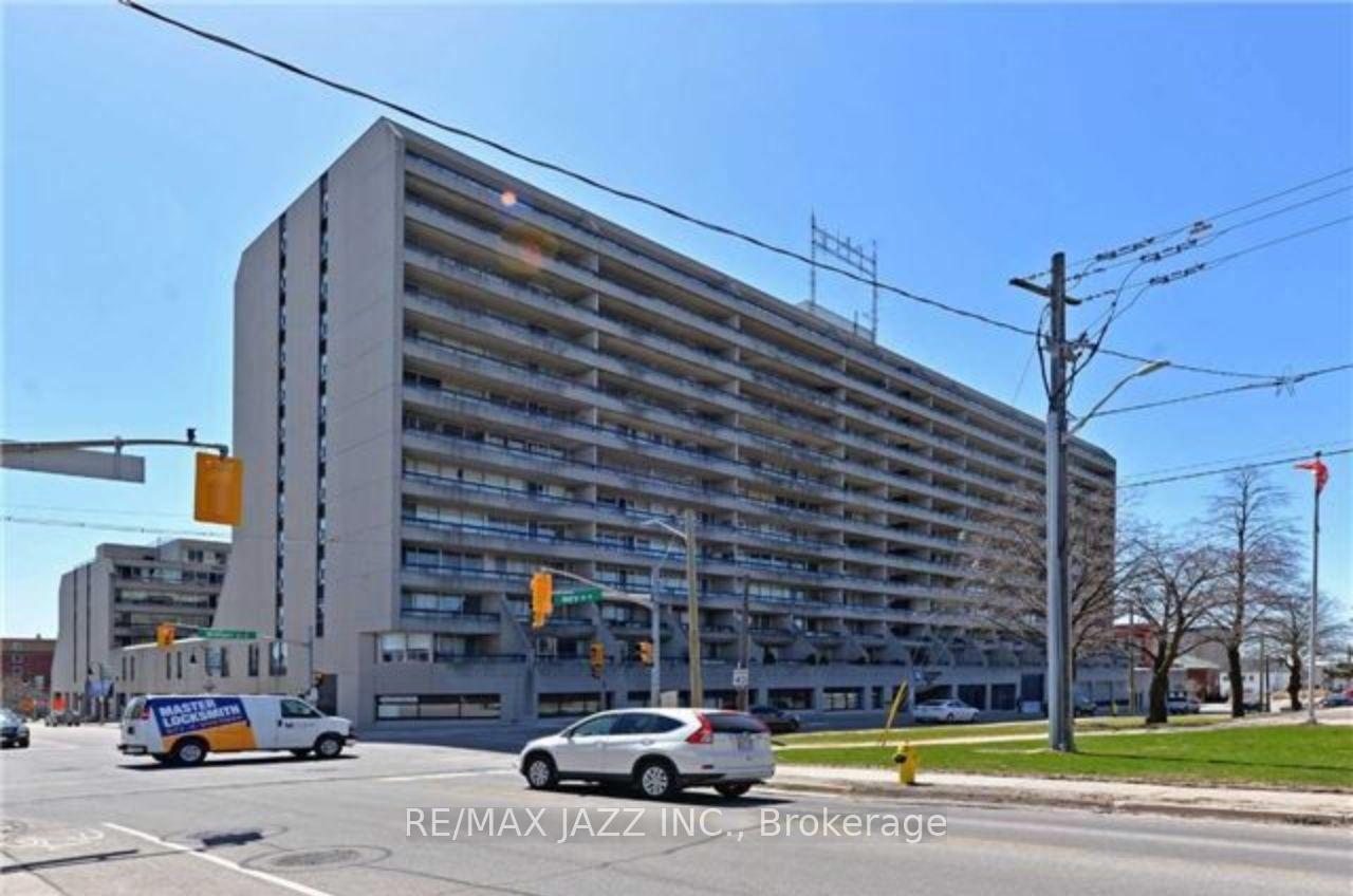 55-william-street-e-oshawa-ontario-e13071238