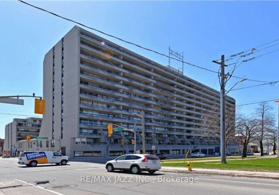 55-william-street-e-oshawa-ontario-e13071238