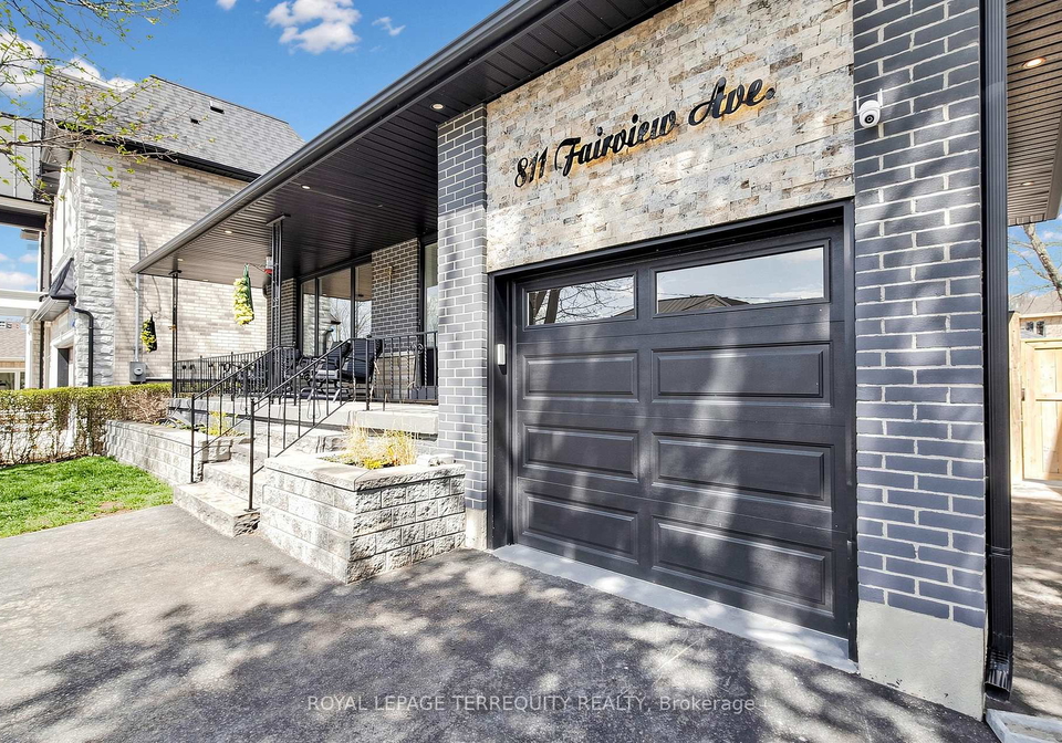 811-fairview-avenue-pickering-ontario-e13071630