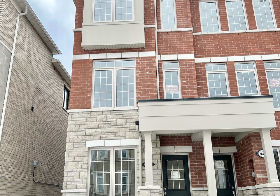 939-crowsnest-hollow-pickering-ontario-e13071726