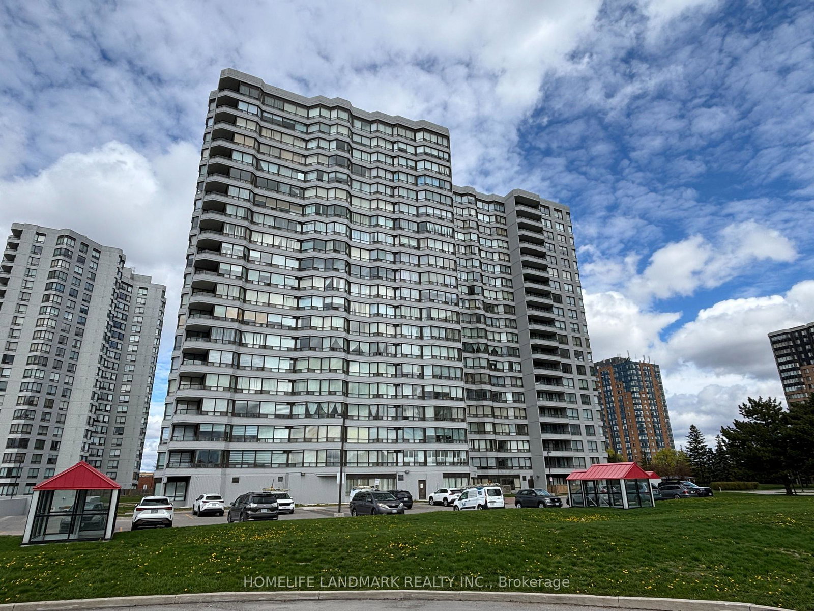 330-alton-towers-circle-scarborough-ontario-e13072294