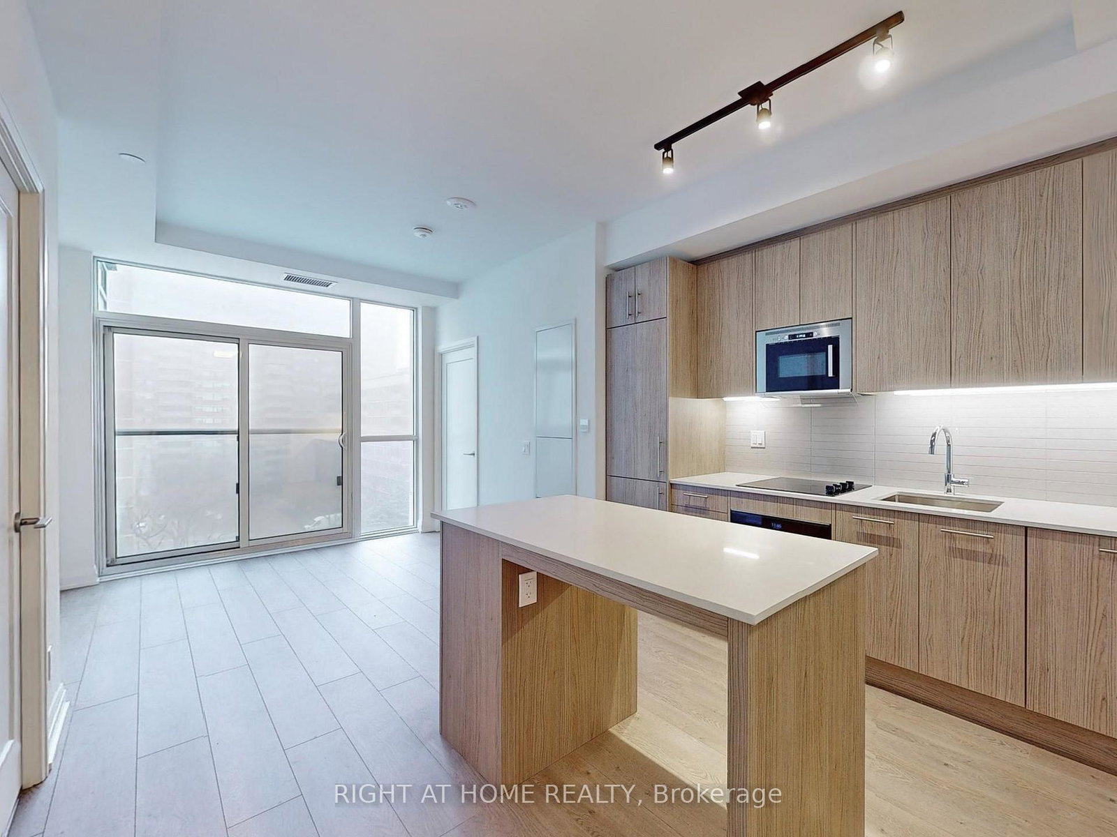 286-main-street-toronto-ontario-e13072842