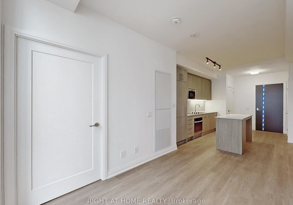 286-main-street-toronto-ontario-e13072842