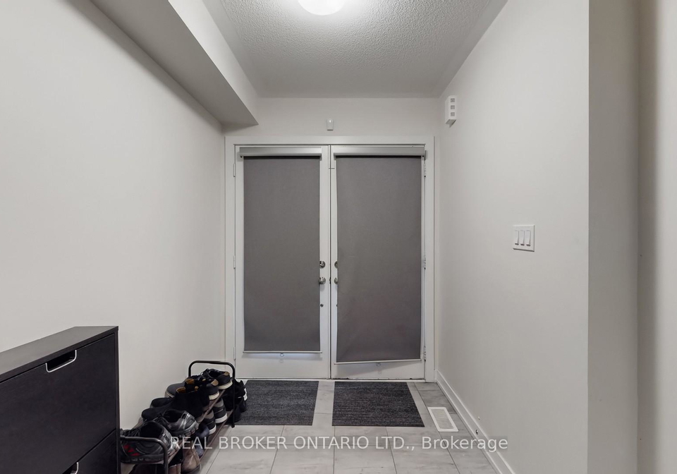 2508-castlegate-crossing-pickering-ontario-e13073278