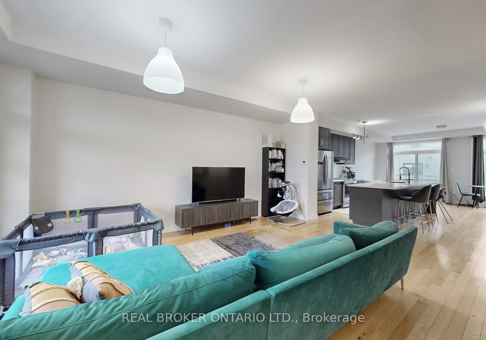 2508-castlegate-crossing-pickering-ontario-e13073278