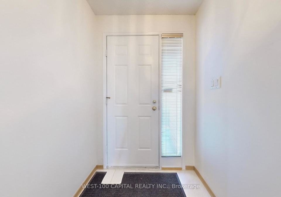 30-wintermute-boulevard-scarborough-ontario-e13073480