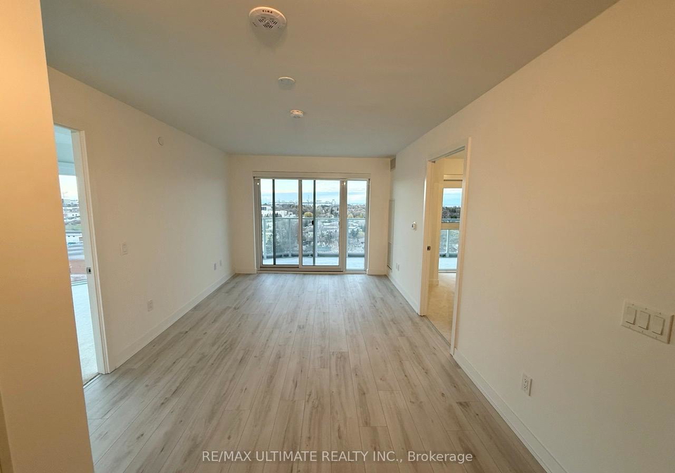1010-sandy-beach-road-pickering-ontario-e13073728